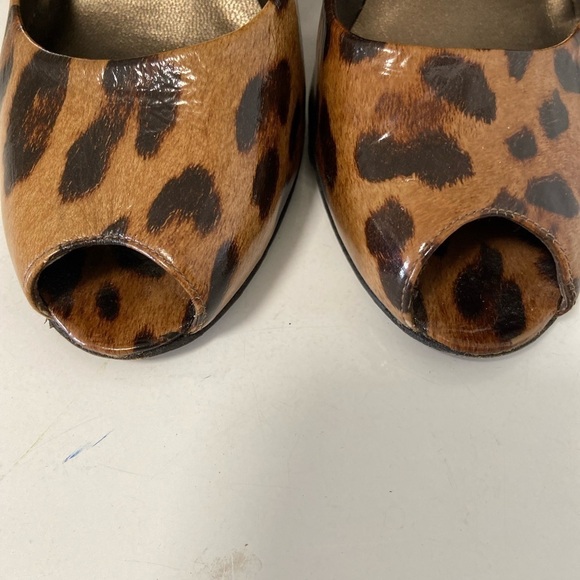 Stuart Weitzman 8.5 cheetah leopard print sexy open toed heels $100 - Picture 8 of 10